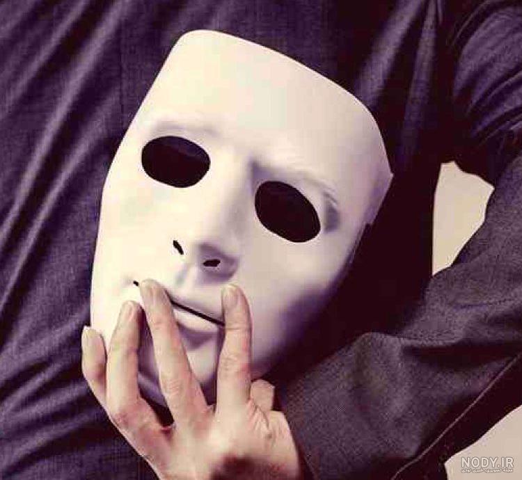 فراتر از تشخیص روانپزشکی: هویت شما بزرگتر از یک برچسب است
